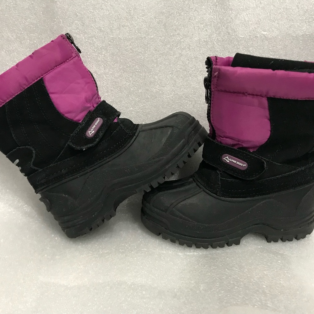 Alpine Design Girl’s Black Leather With Pink Winter Snow Boots Size 10 Preowned